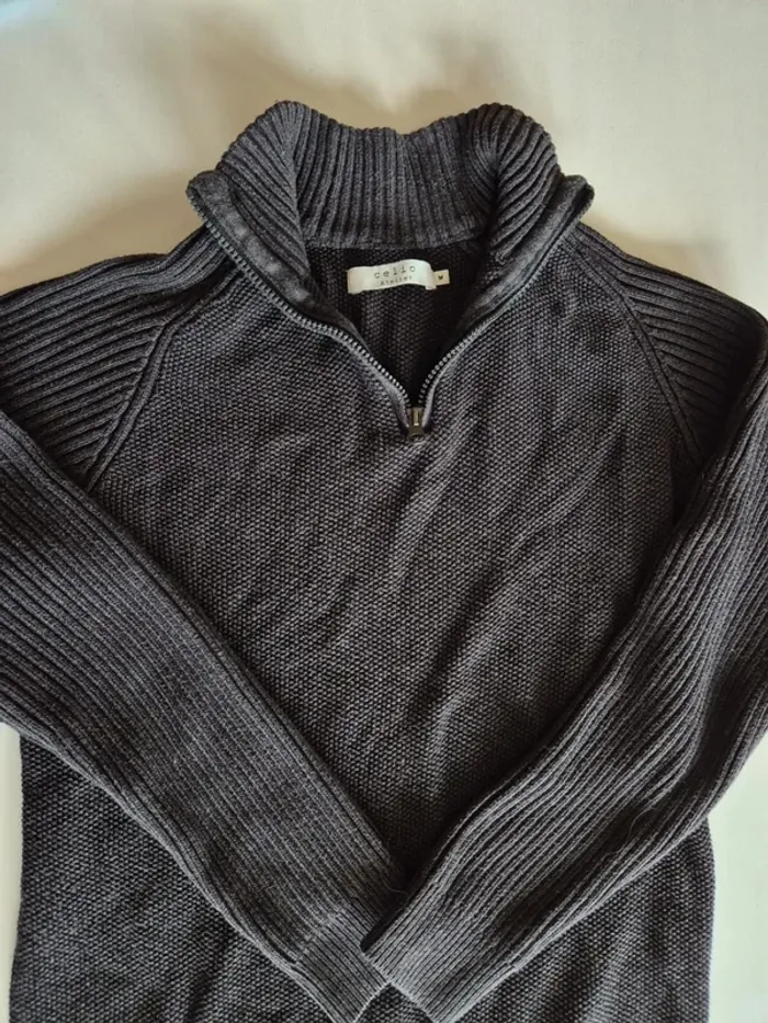 Pull CELIO  taille M maille nid d'abeille col avec fermeture - photo numéro 2