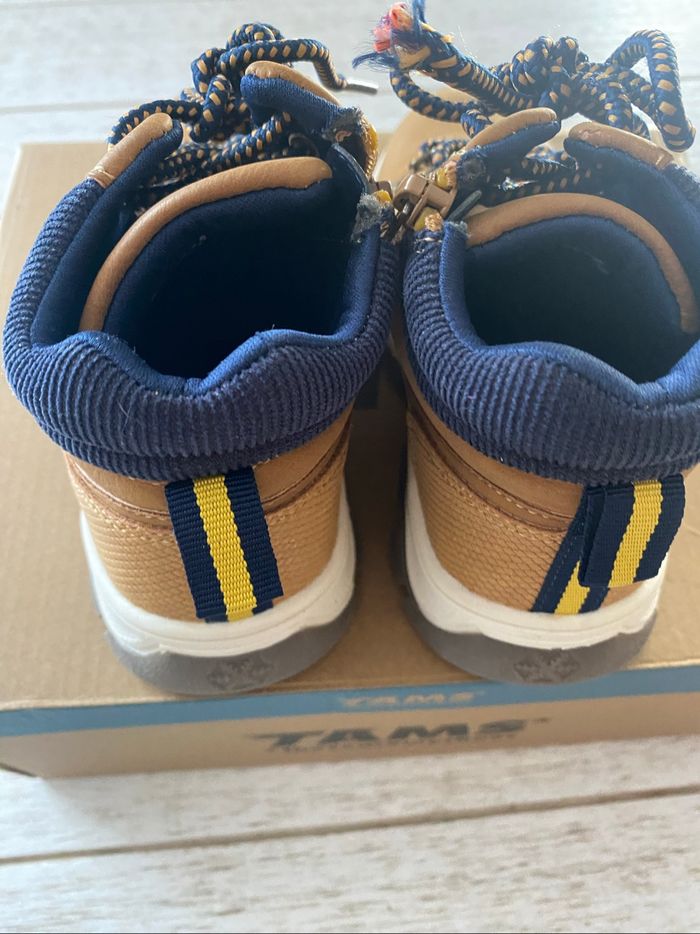 Chaussures haute chaude garçon t 28 - photo numéro 4