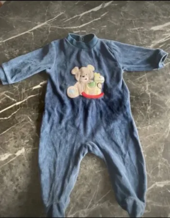 Pyjama marque influx en parfait état. Taille 6 mois