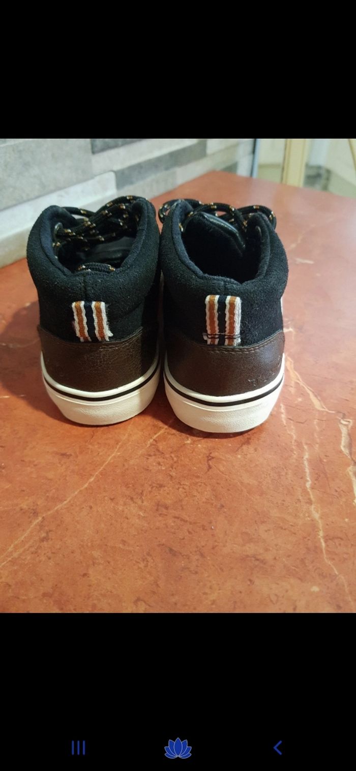 Chaussures garçon taille 28 - photo numéro 5