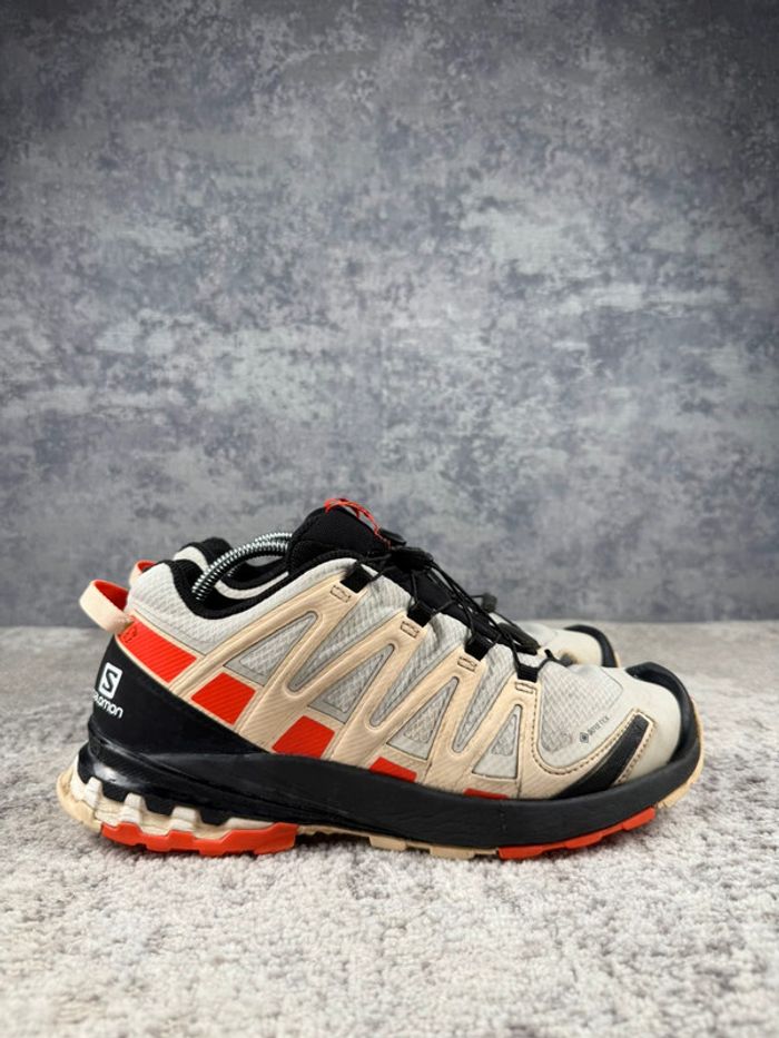 Salomon XA Pro 3D V8 - Gore-Tex - Black & White & Orange - photo numéro 3