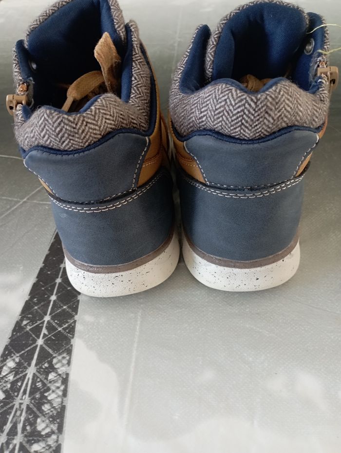 Bottines à lacets et fermeture éclair marron tissaia taille 33 neuve 10€ - photo numéro 3