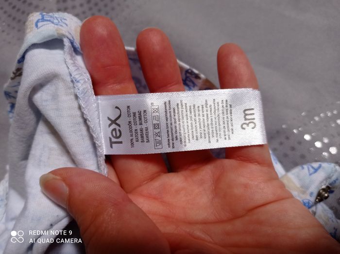 1 grenouillère + 1 gilet + 1 tee shirt - photo numéro 8