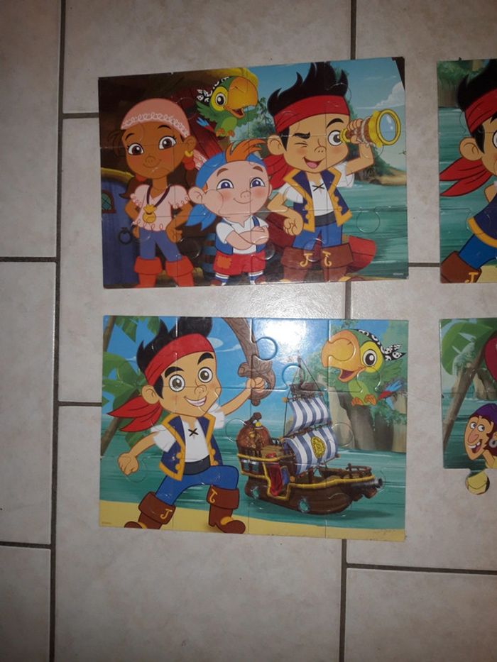 2 puzzles Jack et les pirates du pays imaginaire