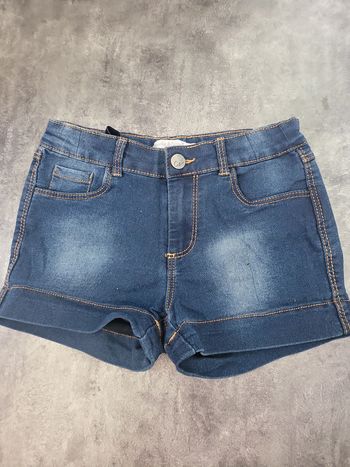 Short fille 8 ans charlie et prune très bon état