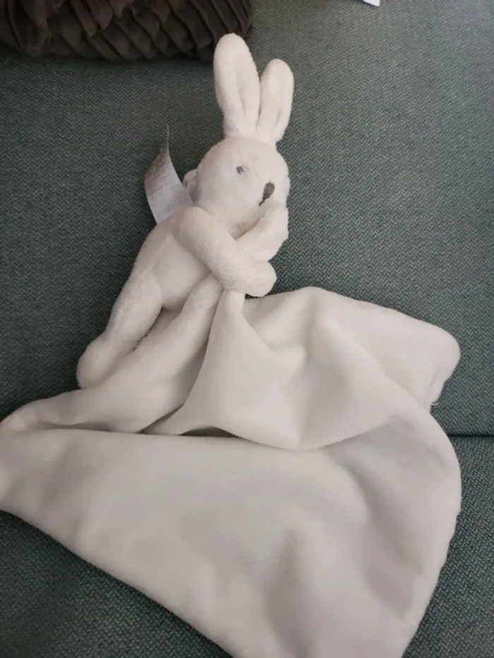 Doudou lapin jacadi