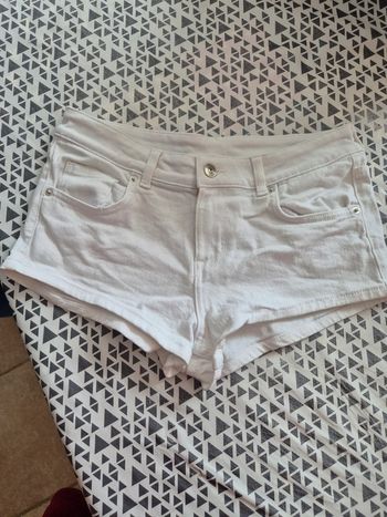Short jeans