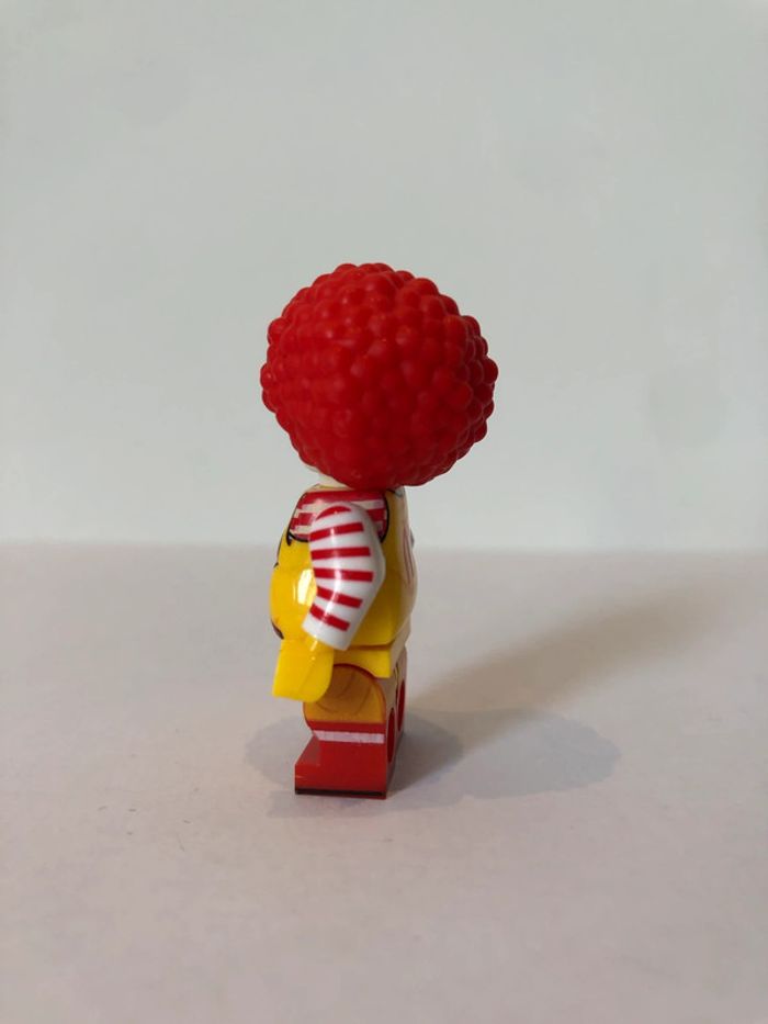 Figurine type lego Ronald Mac Donald. Disney - photo numéro 2