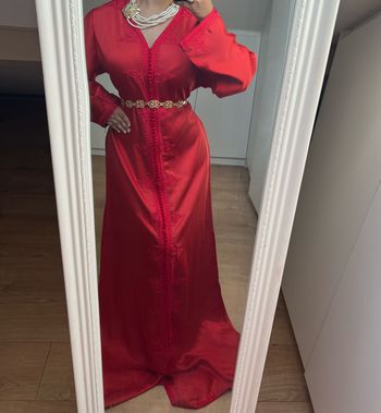 Caftan Rouge