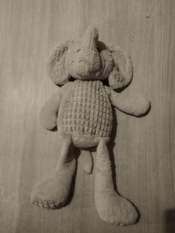 Peluche éléphant