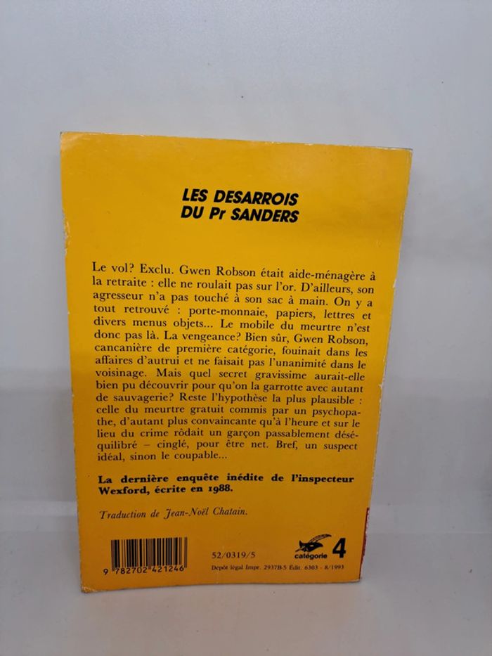 "Les desarrois du Pr Sanders", de Ruth Rendell.
288 pages.
ISBN : 2.7024.2124.5 - photo numéro 2