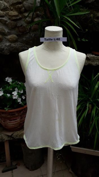 Débardeur crème coutures jaunes fluo