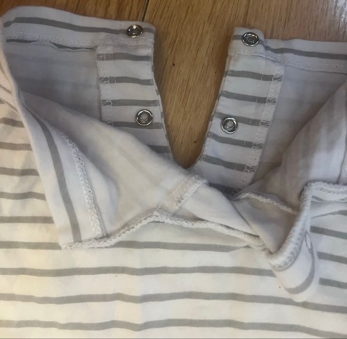 Barboteuse noukies à rayures 6 mois - photo numéro 3