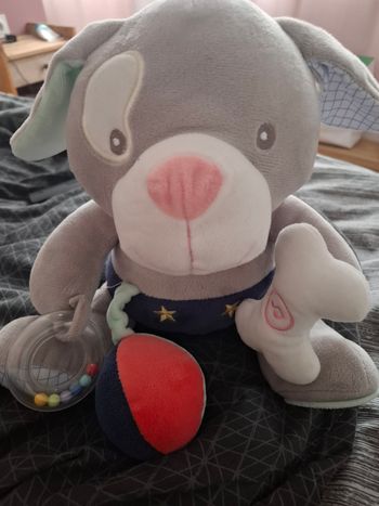Peluche chien multi activités