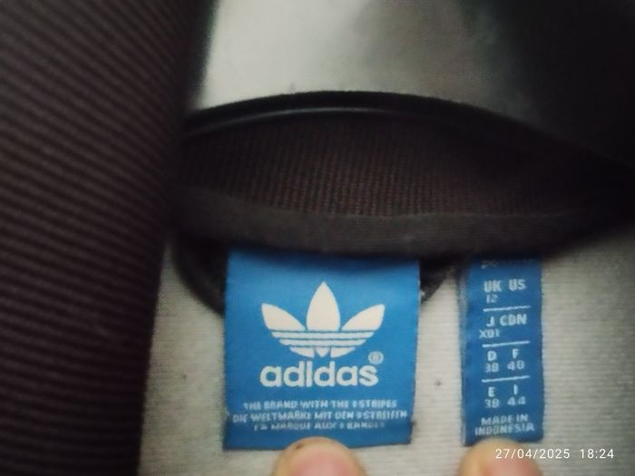 Veste adidas avec fleurs - photo numéro 3