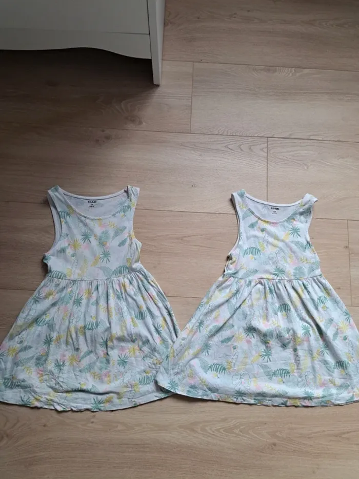 Robes été jumelles kiabi 4 ans - photo numéro 3