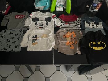 Lot de 8 t-shirts manches longues