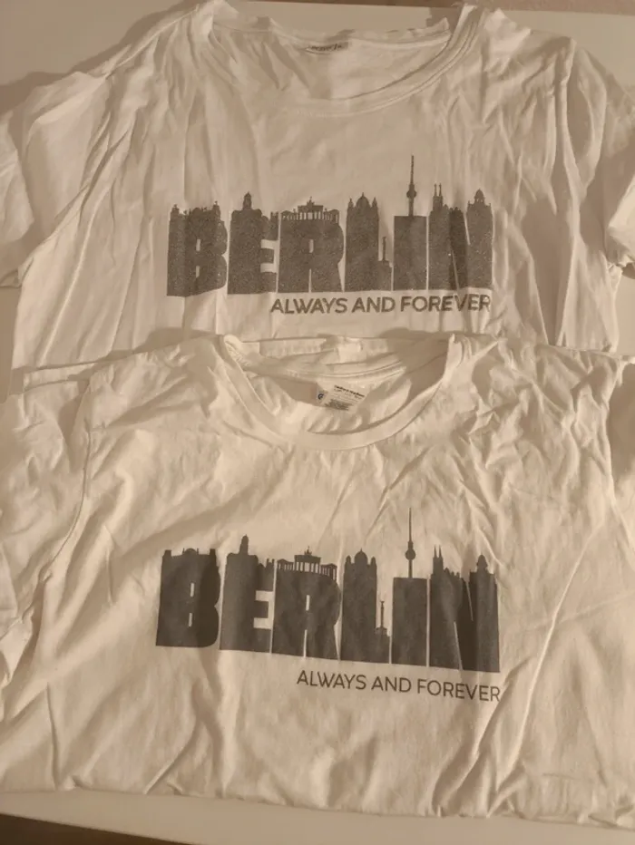 2 t-shirts Berlin blancs gris argenté - mat et pailleté - photo numéro 2