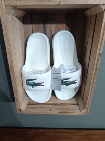 Claquette Lacoste