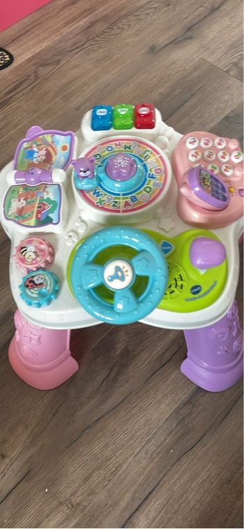Table d’activités bilingue Vtech rose