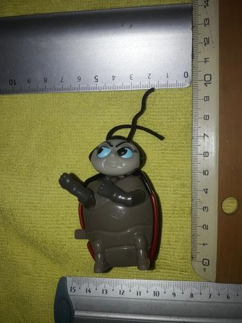 1001 pattes figurine