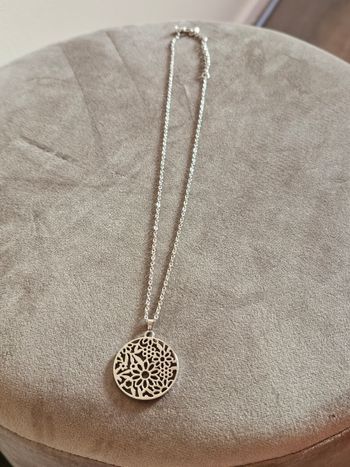 Collier inoxydable
