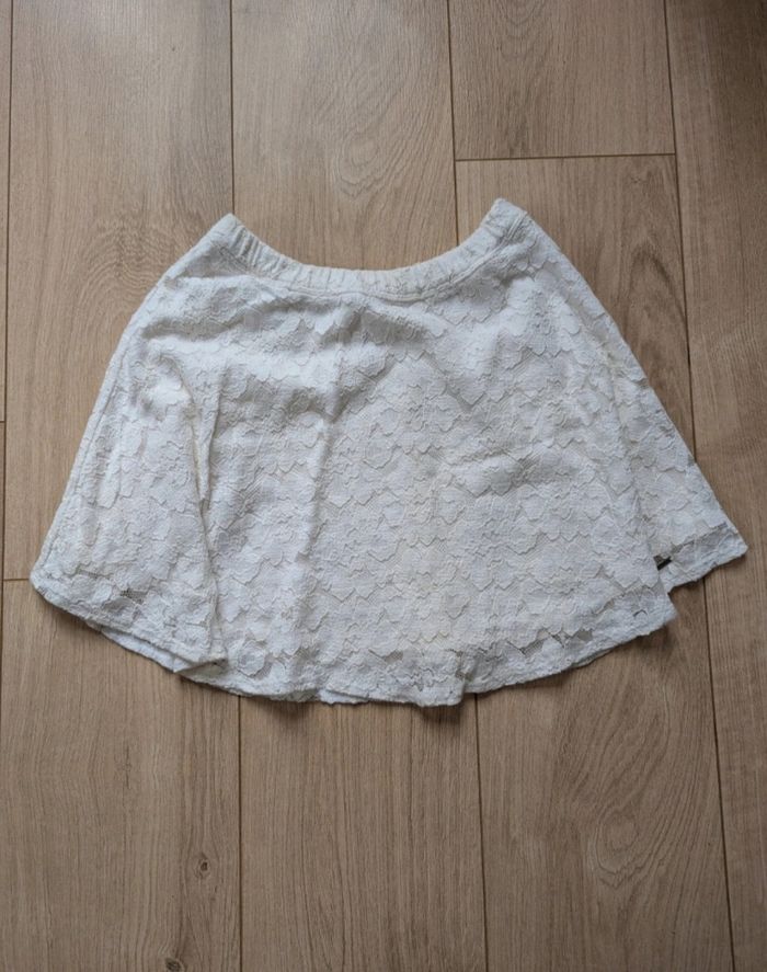 Lot de jupes femme taille 36 – Cache Cache, Hollister, une neuve avec étiquette - photo numéro 3
