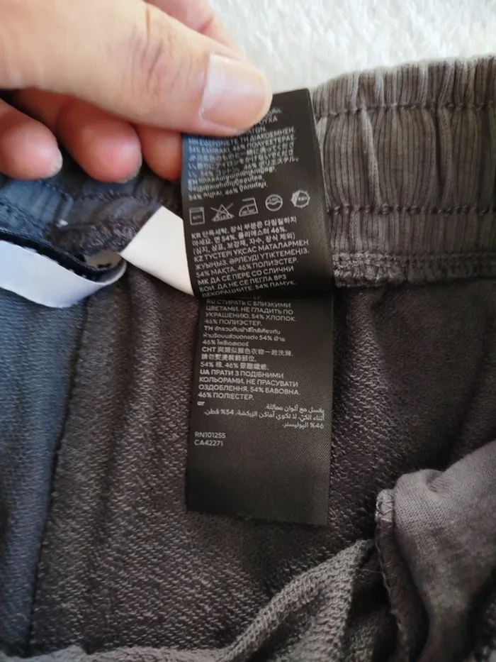 Short homme H&M taille S gris - photo numéro 5