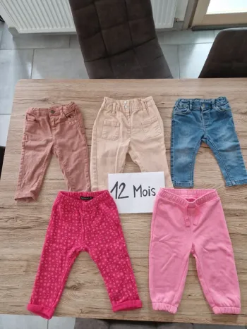 Lot pantalon fille 12 mois