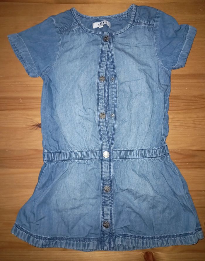 Robe 5/6 ans