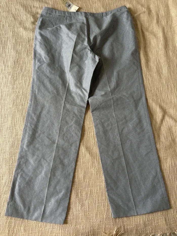Pantalon gris neuf – Taille 42 – La Boutique de Claudette - photo numéro 3