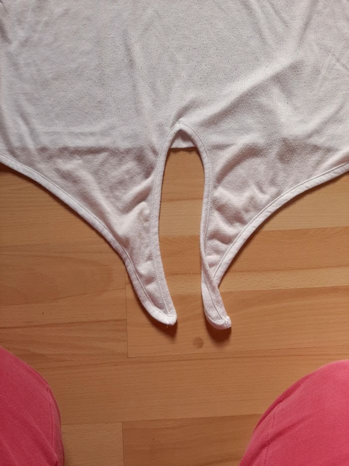 Haut blanc - photo numéro 4