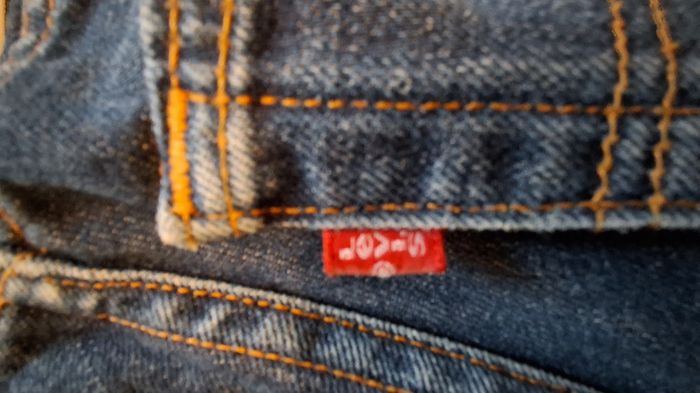 Jean pantalon bleu marine Levis taille 32 - photo numéro 4