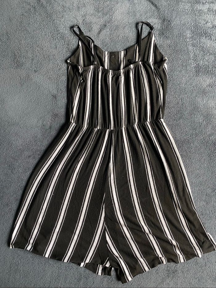 Combi short noire et blanche - photo numéro 2