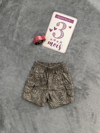 Short taille 3 mois