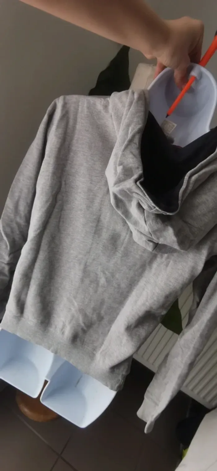 Pull T12ans - photo numéro 2