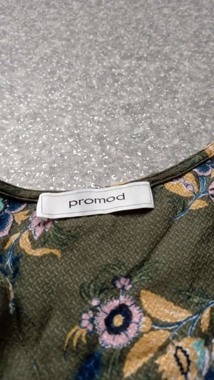 Promod blouse manches longues
Taille 36
Très bon état - photo numéro 6