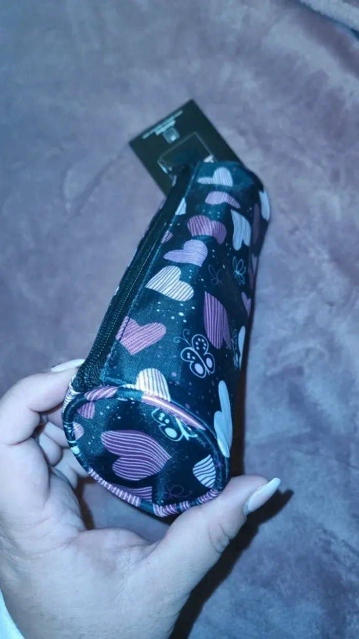 Trousse Neuve - photo numéro 2