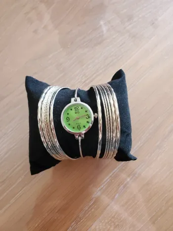 Montre bracelet toute neuve