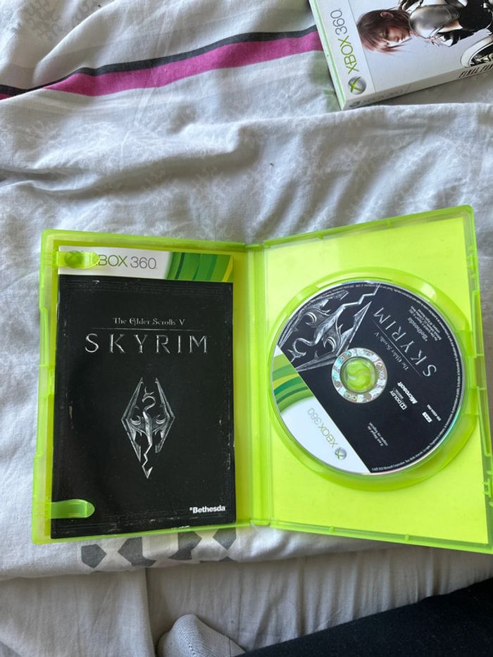 Jeu XBOX 360 Skyrim - photo numéro 3