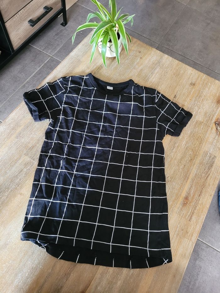 T Shirt 11-12 ans