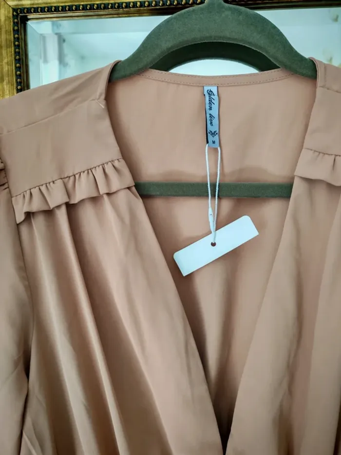 Robe inspi neuve taille M - photo numéro 4