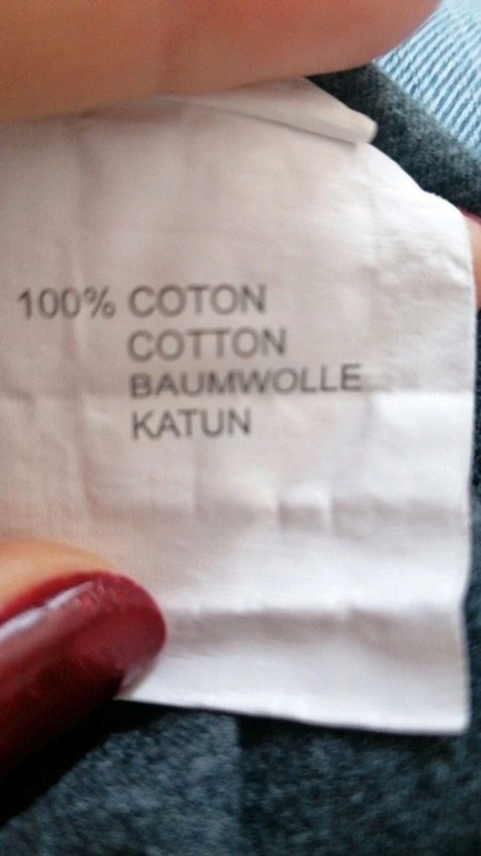 Tee-shirt gris 6 ans - photo numéro 5