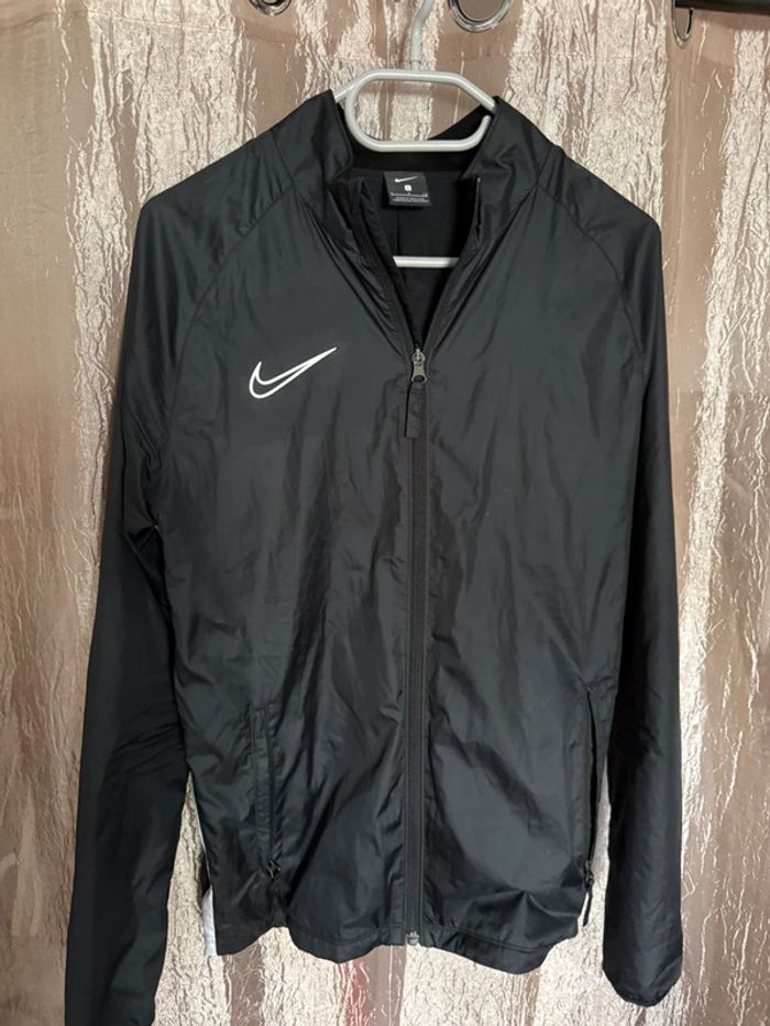 Veste Nike homme – état quasi neuf