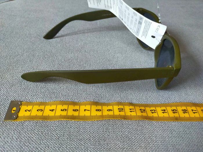 Lunettes de soleil vert kaki – neuves avec étiquette - photo numéro 8