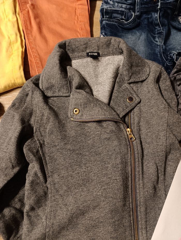 Lot vêtements fille hiver/été 4 ans TBE - photo numéro 6