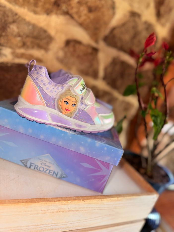 Basket Frozen lumineuse - photo numéro 5