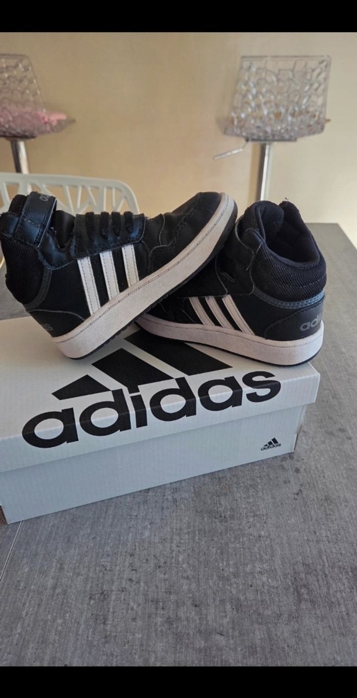 Baskets Adidas - photo numéro 2