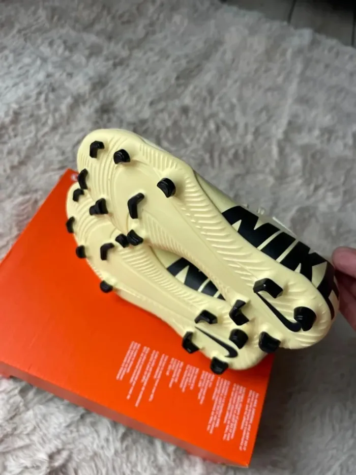 Crampons Nike vapor 15 - photo numéro 6