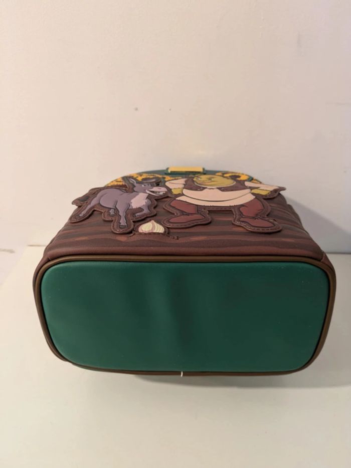 Loungefly sac à dos Shrek Spring vibes - photo numéro 5